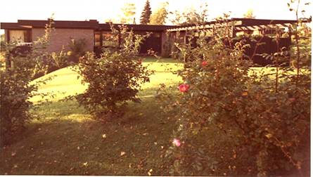 image015