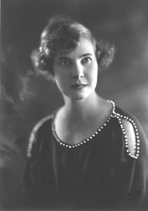 1921 Rose Sundstr�m 1 Hollywood 150dpi BJ bright